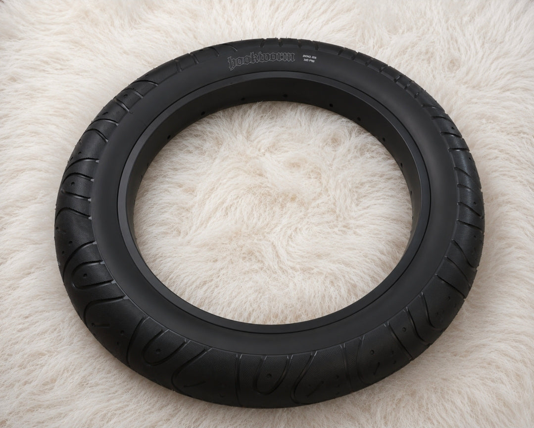 Hookworm tires